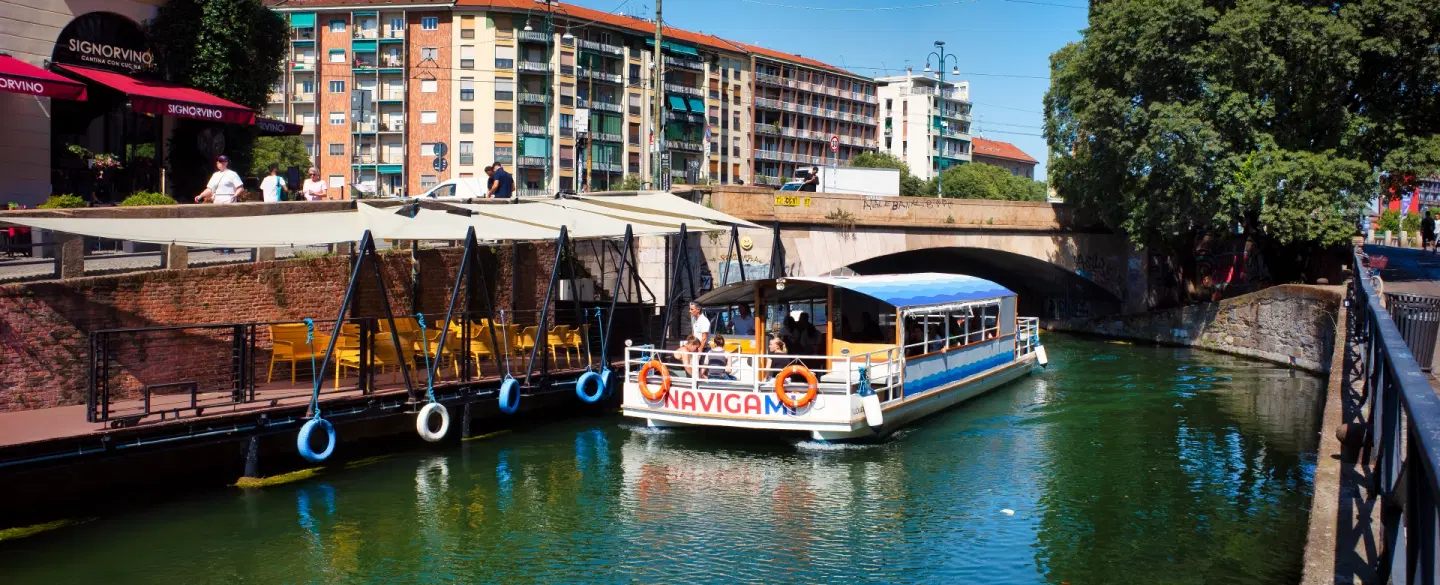 Walking Tour in Milan exploring the Navigli through photography, poetry, storytelling and history.