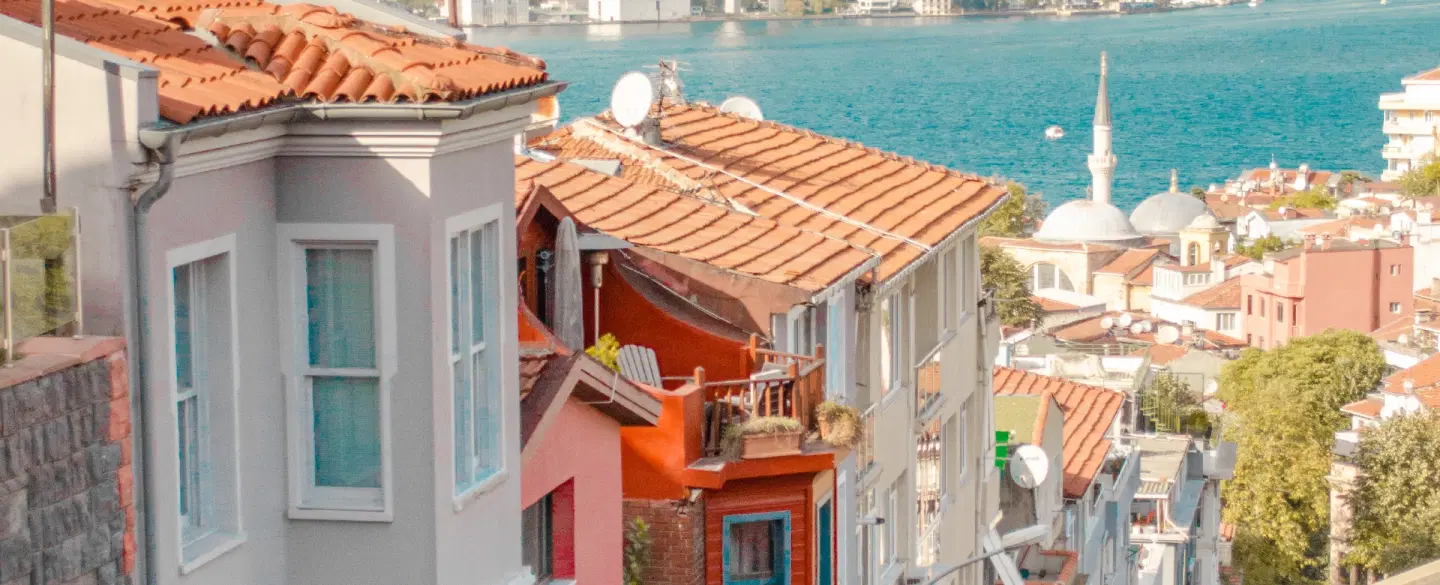 Chasing Light in Kuzguncuk